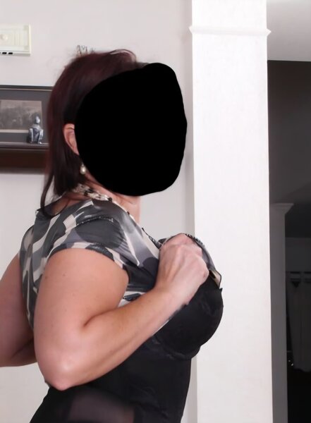 Doamna matura 42, Iancului, metrou,